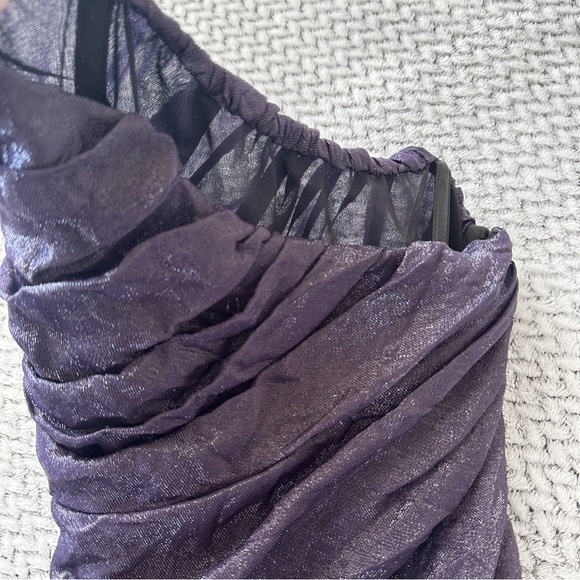 Shimmery strapless asymmetrical drape style bustier top - Picture 7 of 8